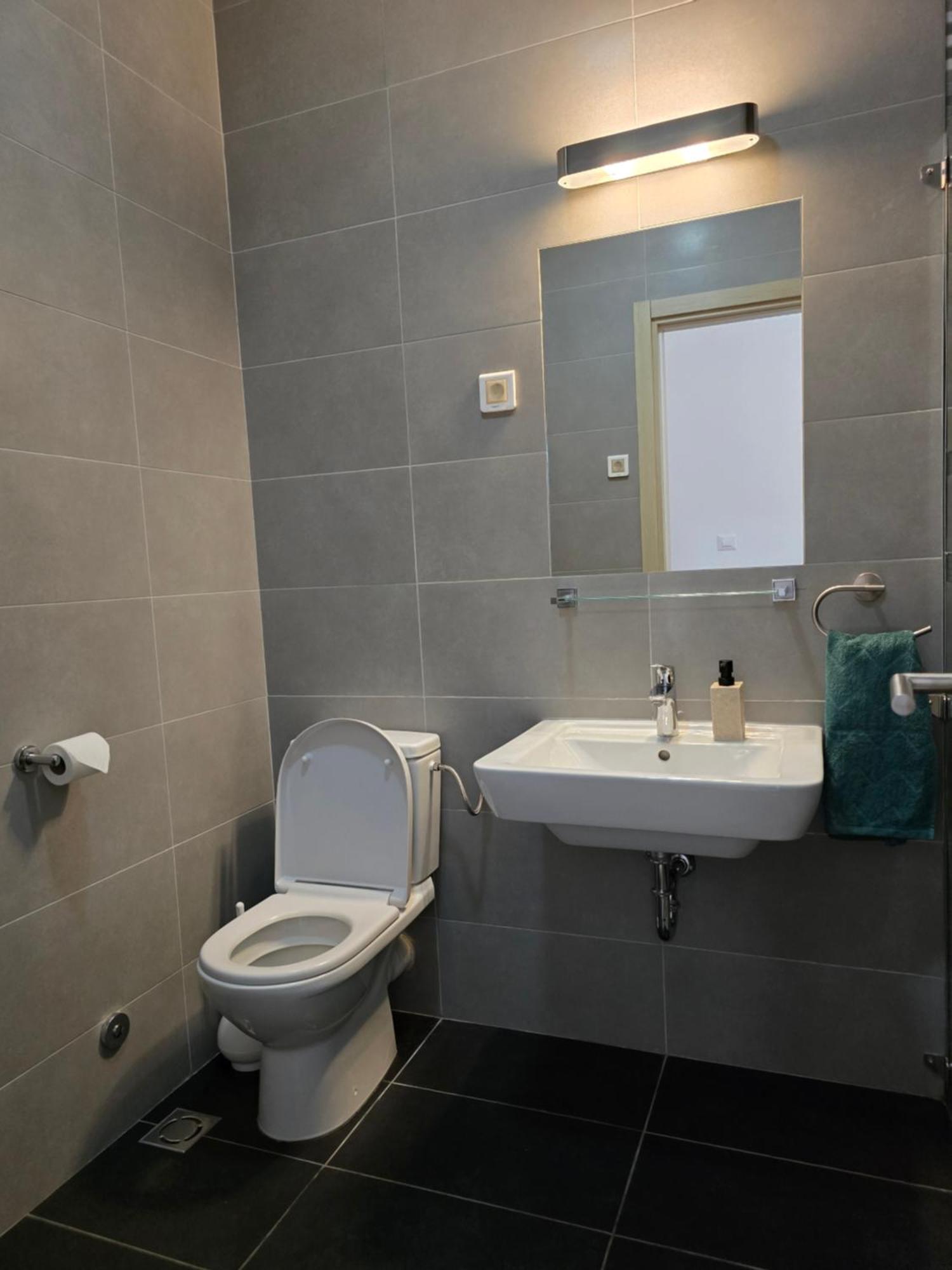 Lavender Bay Apartment Dee B02 Donji Morinj Eksteriør billede