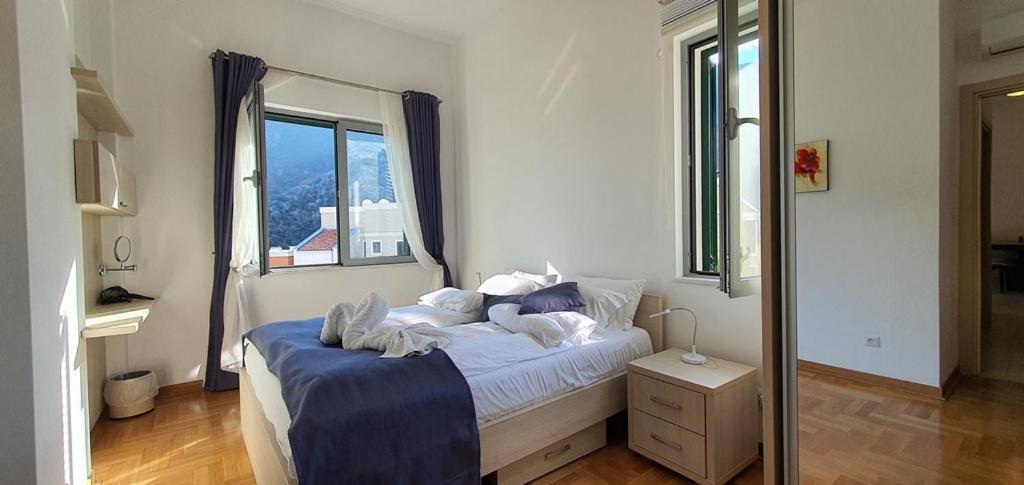 Lavender Bay Apartment Dee B02 Donji Morinj Eksteriør billede
